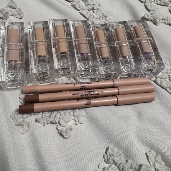 KKW Beauty Nude Lipstick and Liner Collection - Picture 1 of 6
